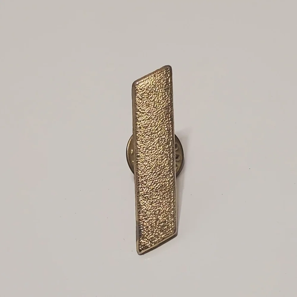 4/20 Men Tie Pin. 🌴